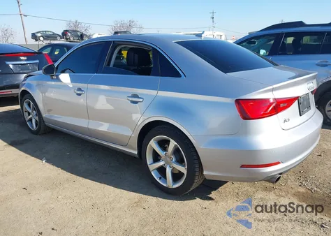 2015 Audi A3 2.0T Premium z USA, uszkodzony, nr VIN WAUBFGFF2F1129708